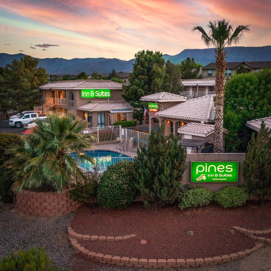 Pines Inn&Suites Cottonwood Extérieur photo