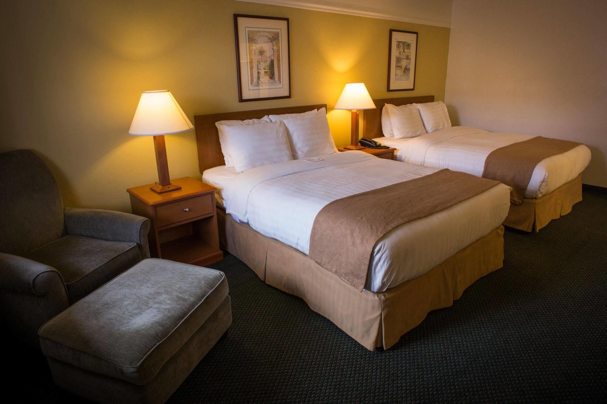 Pines Inn&Suites Cottonwood Extérieur photo