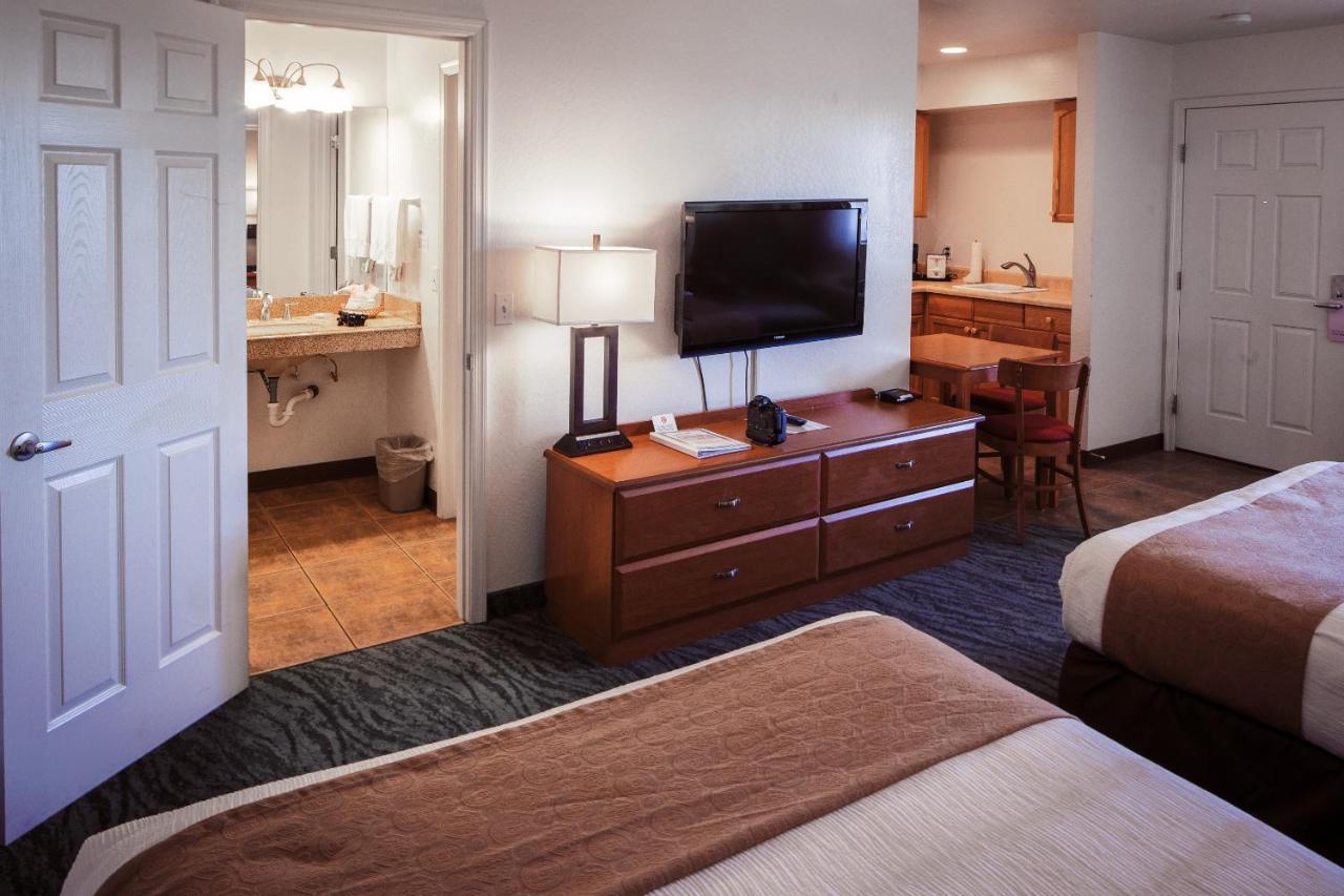 Pines Inn&Suites Cottonwood Extérieur photo
